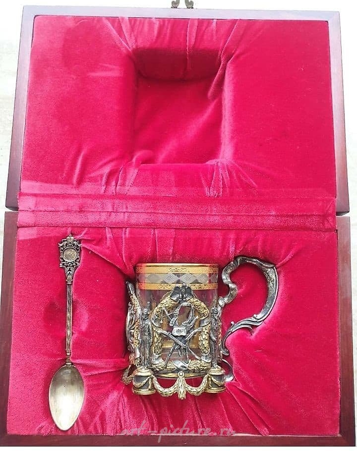 Серебряный подстаканник, золочение, ложка, военная тематика