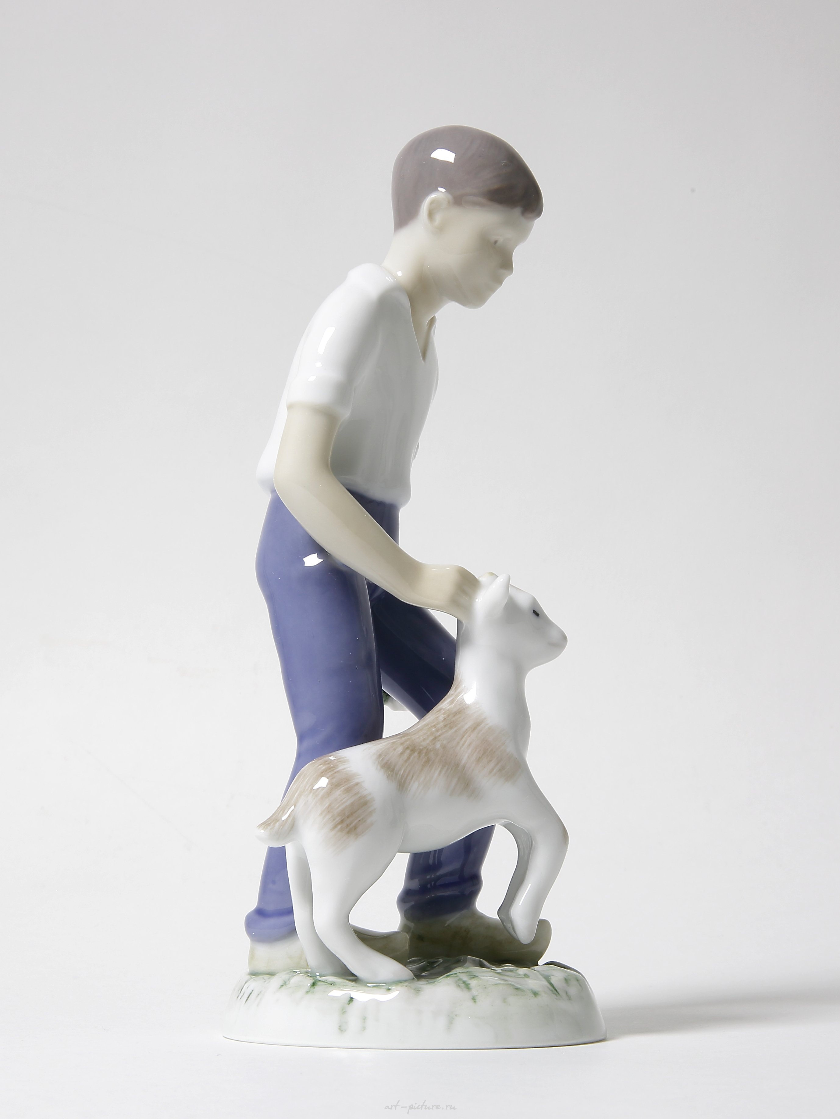 The Boy with the Kid. Denmark, Copenhagen, Bing & Grøndahl.