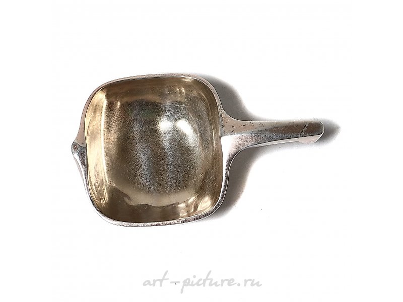 Серебряная чарка в виде ковша. (он же корчик) Россия, 1899-1908 гг. фирма "Братья Грачевы"