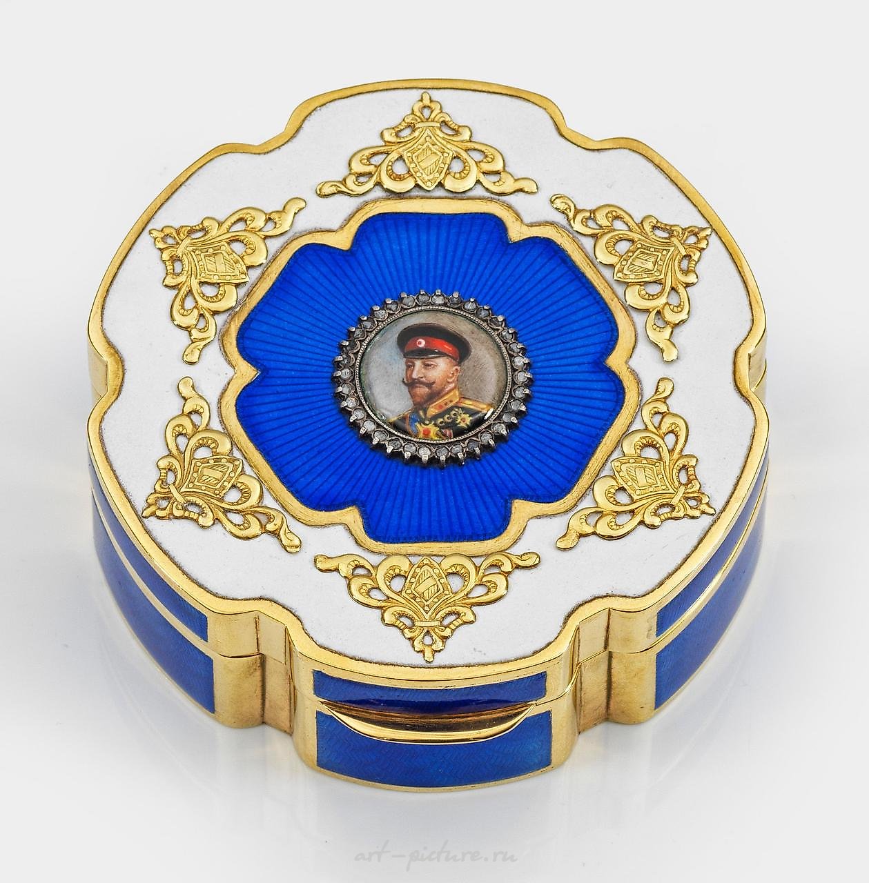 Декоративная эмалевая шкатулка