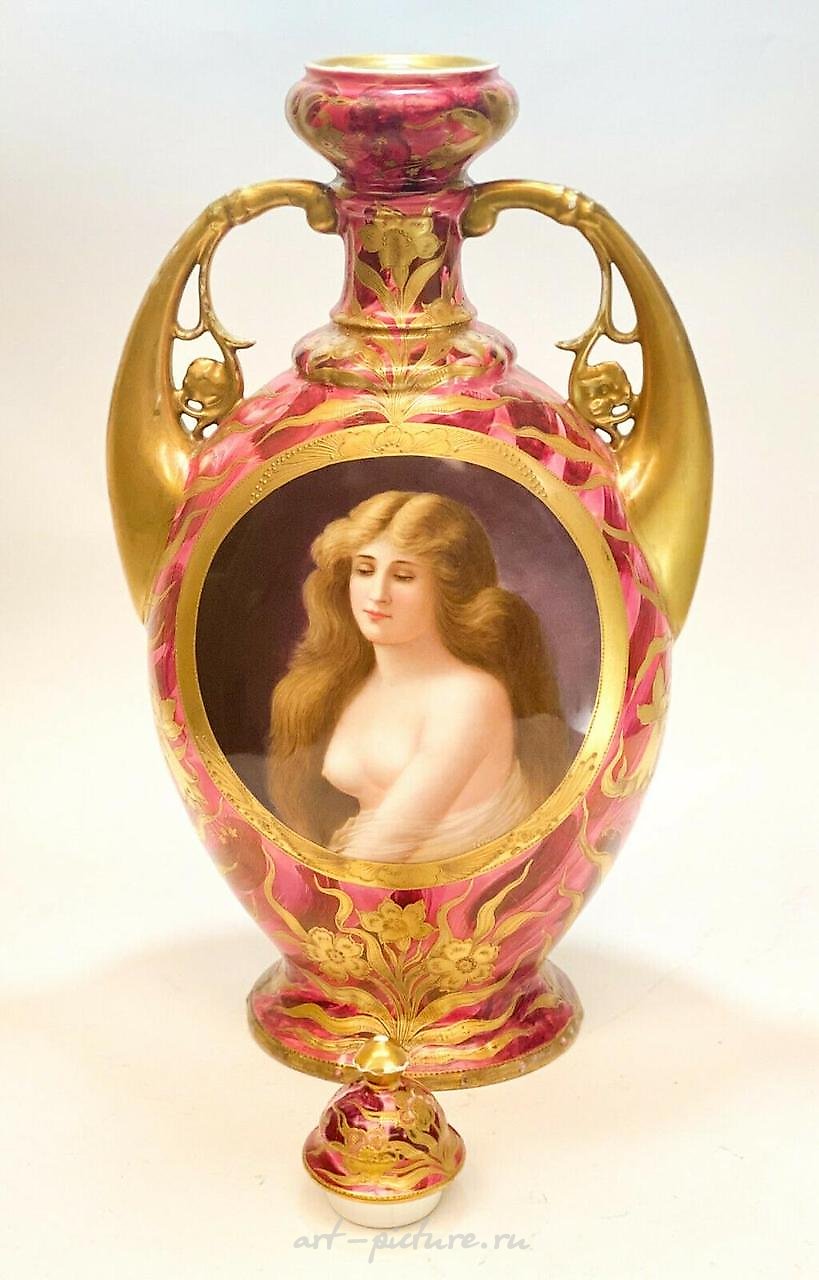 Ваза "Art Nouveau" Royal Vienna с обнаженной красавицей