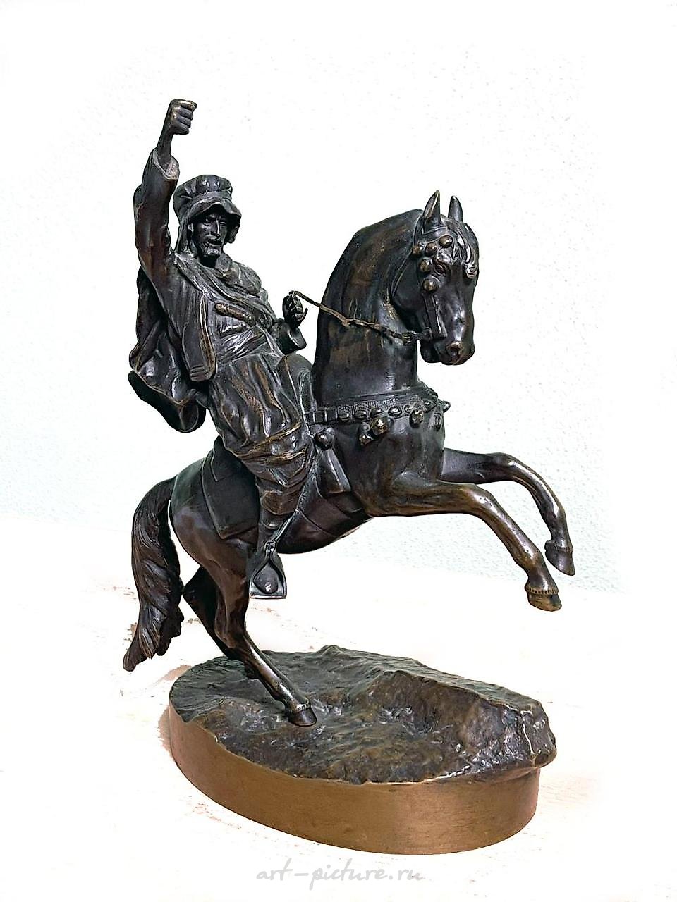 Редкая фигура Альберта Морица Вольфа.