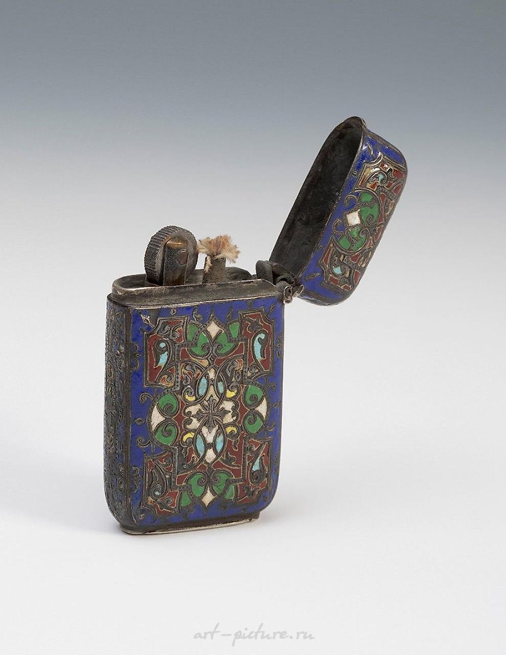 Зажигалка. Россия, ок. 1900 г. Металл, серебро и эмаль