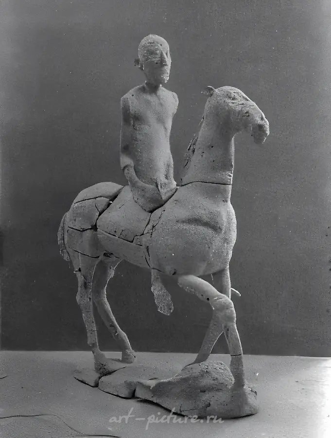 Всадник, 1994, бронза, 160х130х45 Собственность автора