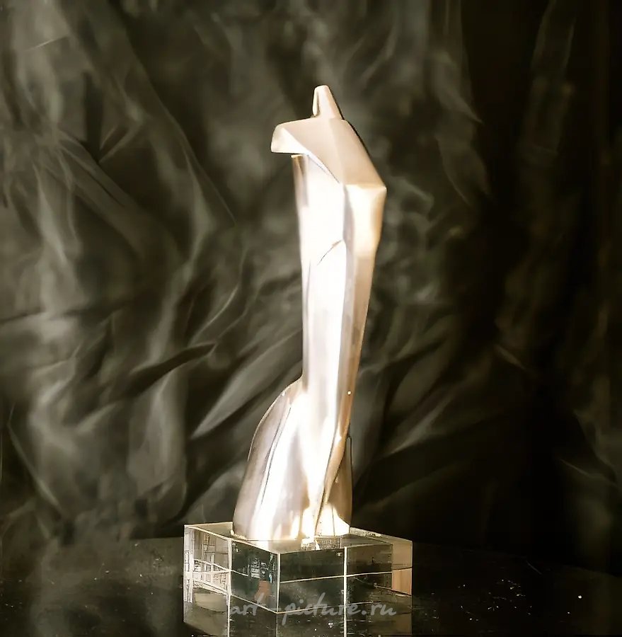 Откровение., 1997, бронза, стекло, 45 х 18 х 12