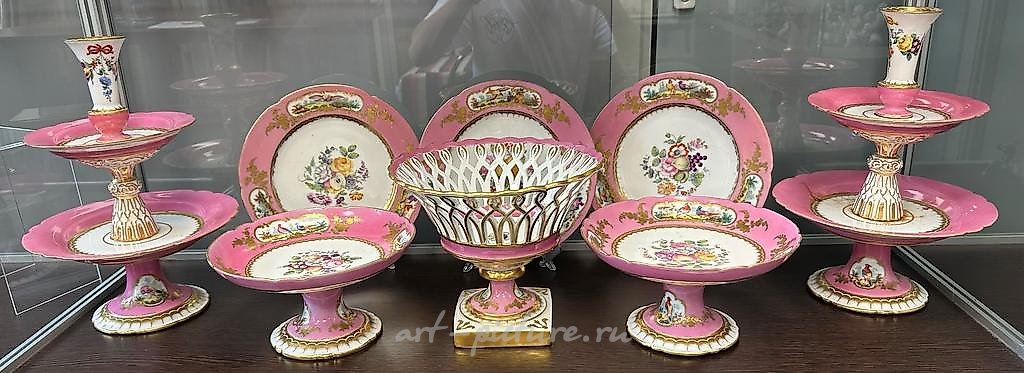 Сервиз десертный “Роза Помпадур. Севр Цветы и птицы” SEVRES СЕВР